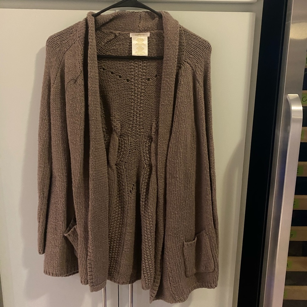 light brown knit cardigan. Size small.